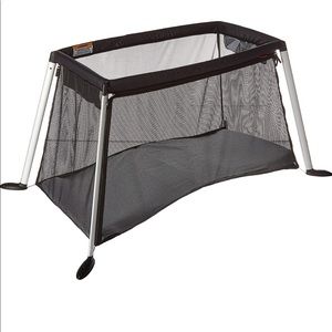 phil&teds Portable Traveller Crib SOLD